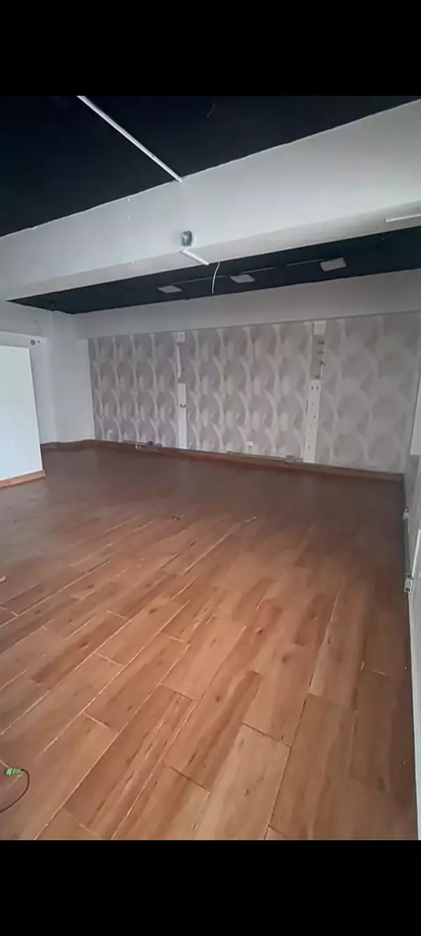 oficinas y locales comerciales - Alquilo local en Los Prados  6
