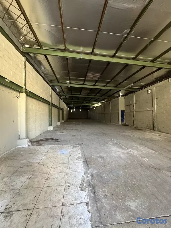 oficinas y locales comerciales - NAVE COMERCIAL 5