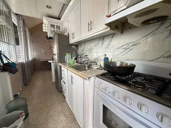 apartamentos - Vendo independencia km 9  
 2 nivel
 3 habitaciones, 
Precio RD$ 4,900,000 3