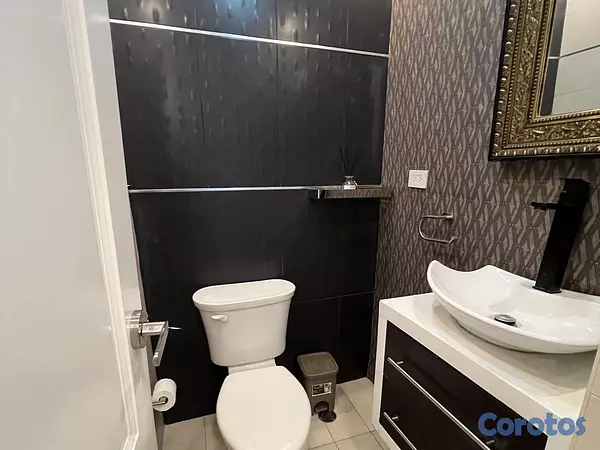 apartamentos - vendo pis 13 los cacicazgos tres habitaciones 2.5 baños dos parqueo balcón servi 9