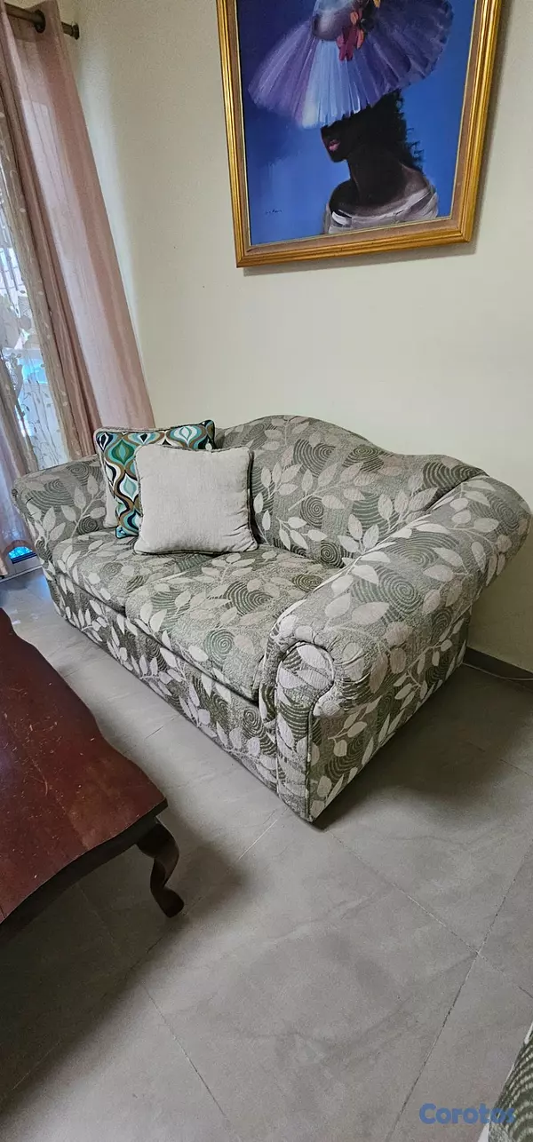 muebles y colchones - Muebles y centro de mesa en Caoba  5