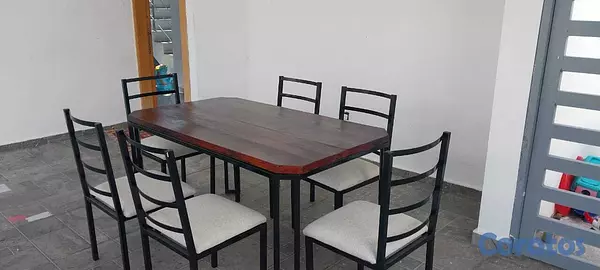 muebles y colchones - Juego de comedor moderno – como nuevo 1