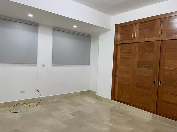 apartamentos - Apartamento Disponible para Alquiler en La Esmeralda  3