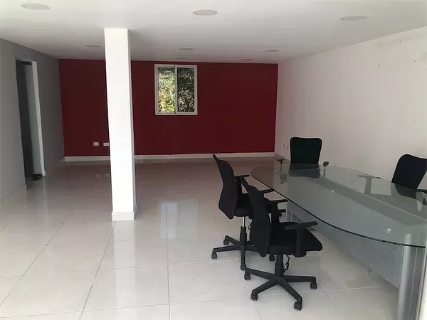 oficinas y locales comerciales - Local de oportunidad en venta 7