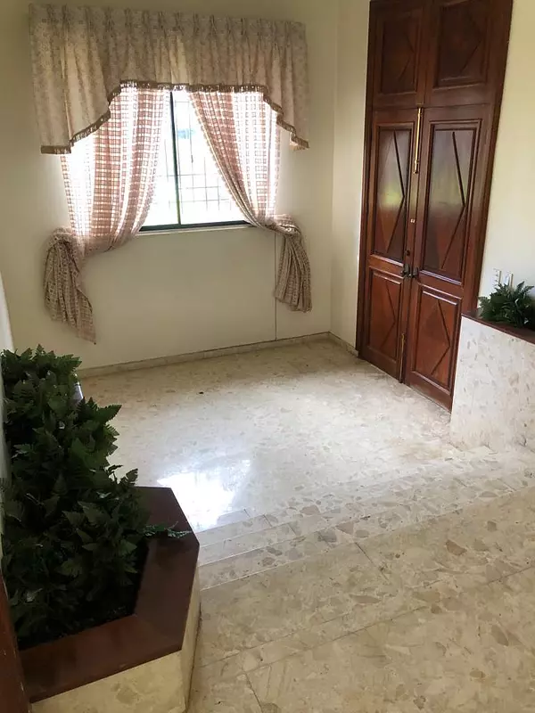 casas - CASA EN VENTA EN EL MIRADOR NORTE 25