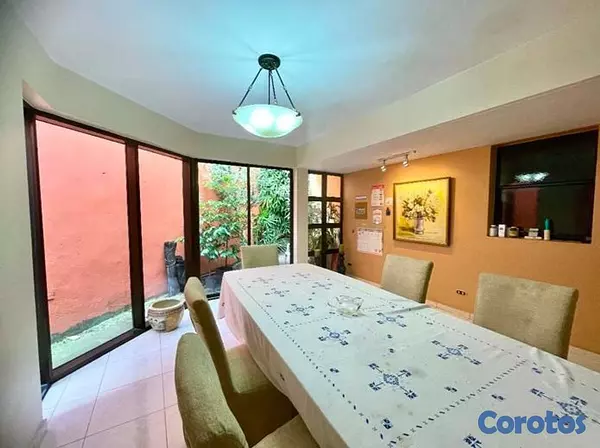 casas - Se vende encantadora casa en Los Ríos 5