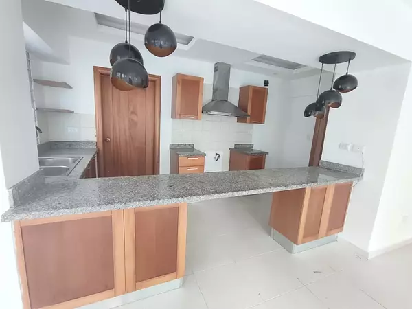 apartamentos - Apartamento en Venta
 SERRALLES
USD 240,000.00
Mantenimiento: RD$12,000.00
 1