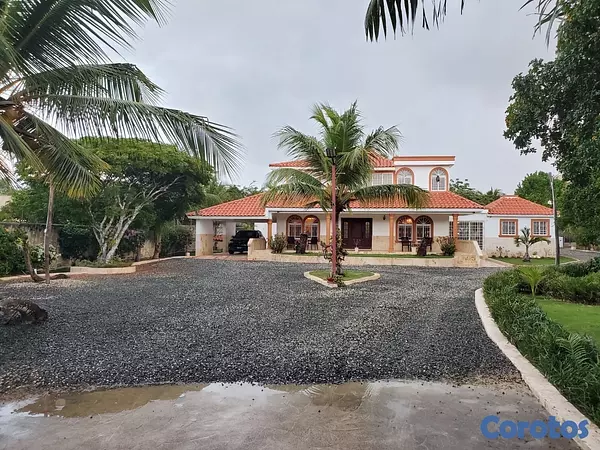 casas vacacionales y villas - venta de Villa en Cumayasa entre Juan dolió y la Romana a 500m2 de la playa  4