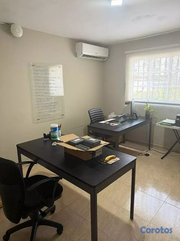 casas - Casa de 3 habitaciones en venta en Evaristo Morale 11