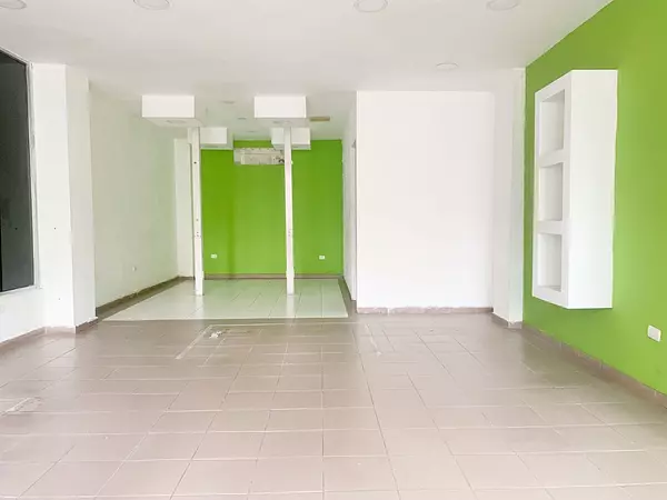 oficinas y locales comerciales - Locl céntrico en Venta  8