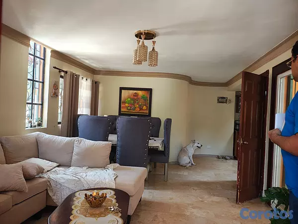 casas - Edificio Multifamiliar - Genera RD$83,500/mes - Fr 9