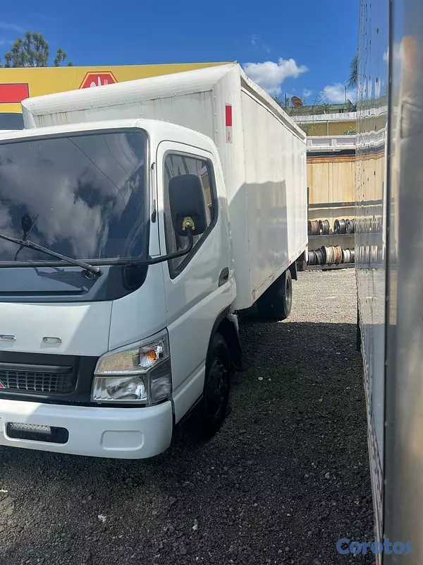 camiones y vehiculos pesados - Camion mitsubishi fuso  2