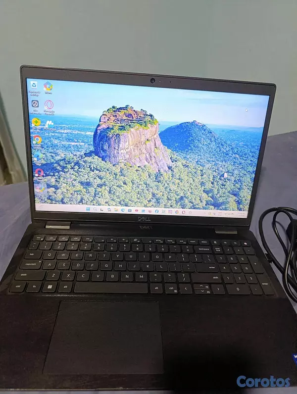 computadoras y laptops - Una laptop con poco uso negociable 😊 2