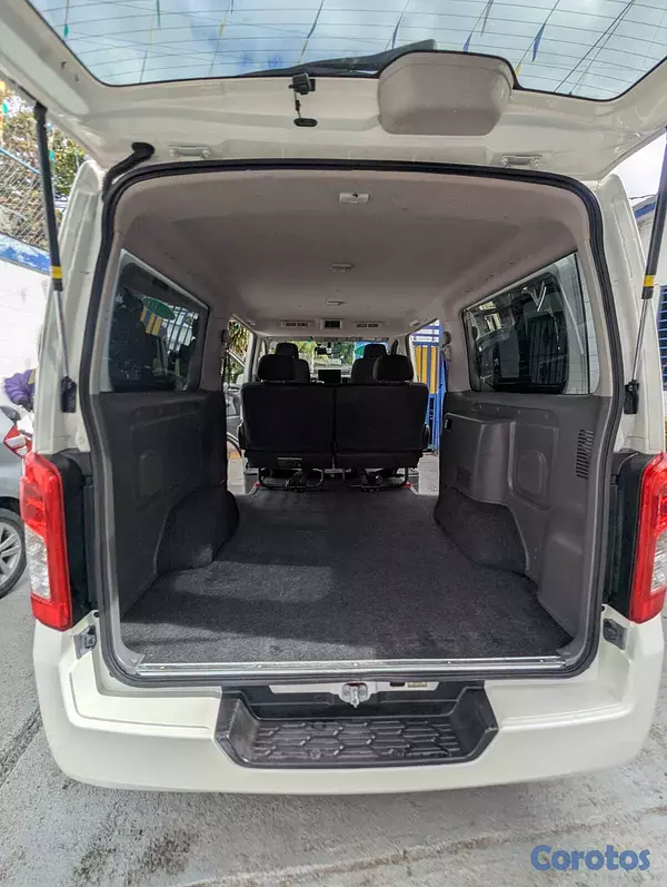 jeepetas y camionetas - NISSAN NV350 2021 GX PREMIUM 4X4 11