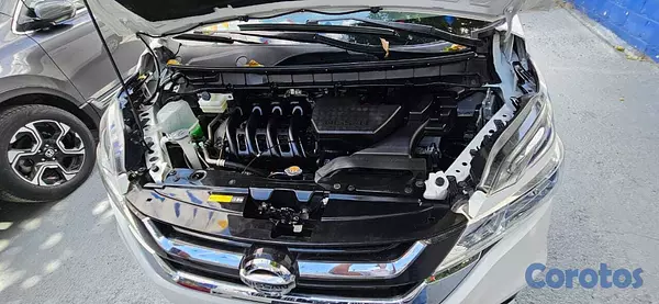 jeepetas y camionetas - NISSAN SERENA  10