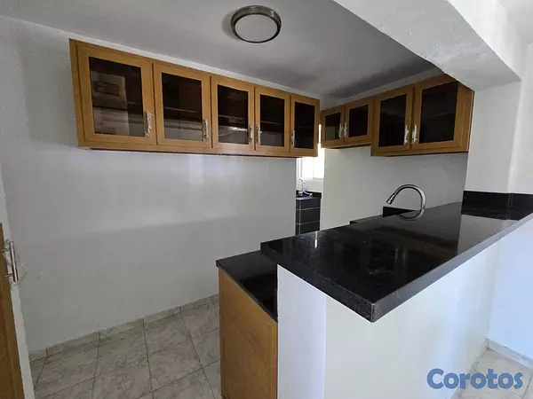 apartamentos - Apartamento en la Jacobo Majluta 4to piso No terra 8