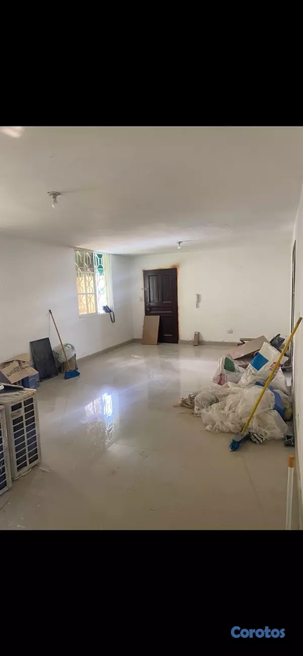 apartamentos - Frente a Iglesia Santísima Trinidad 120 metros 2 habitaciones  4
