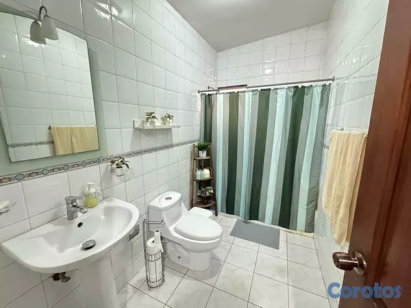 apartamentos - VENDO CASA AMPLIA Y ACOGEDORA-SAN GERONIMO  8