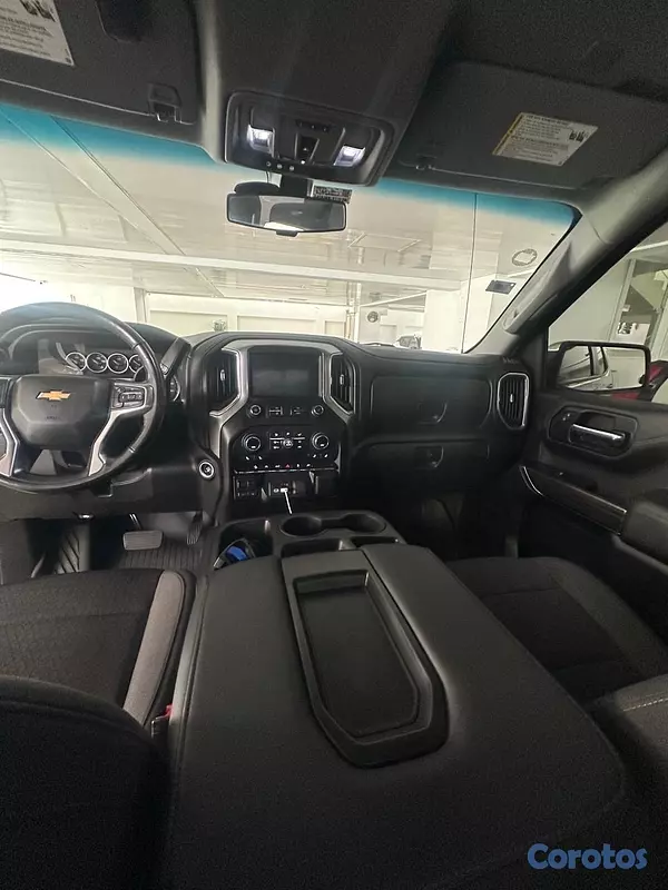 jeepetas y camionetas - Chevrolet silverado duramax 2020 6