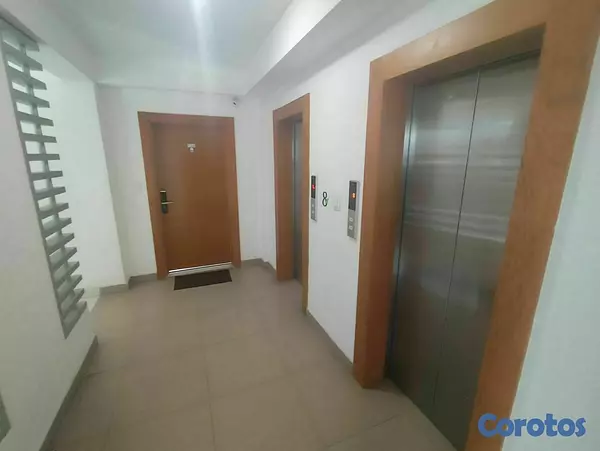 apartamentos - Se Alquila Apartamento Piso 8 Con 2 Habitaciones + 8