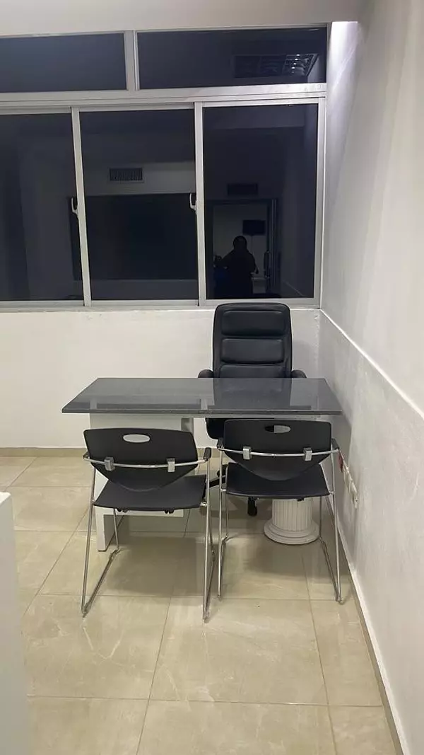 oficinas y locales comerciales - Amplio local en Gazcue 6