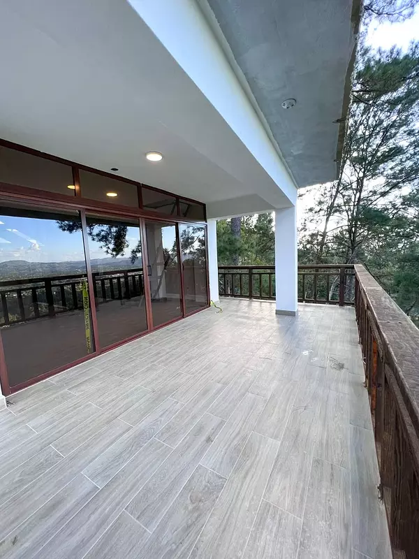 casas vacacionales y villas - Villas en Construcción con Vistas a Las Montañas  1