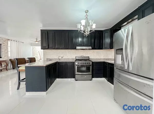 casas vacacionales y villas - Vendo Casa en residencial cerrado en 📍Juan Dolio 7