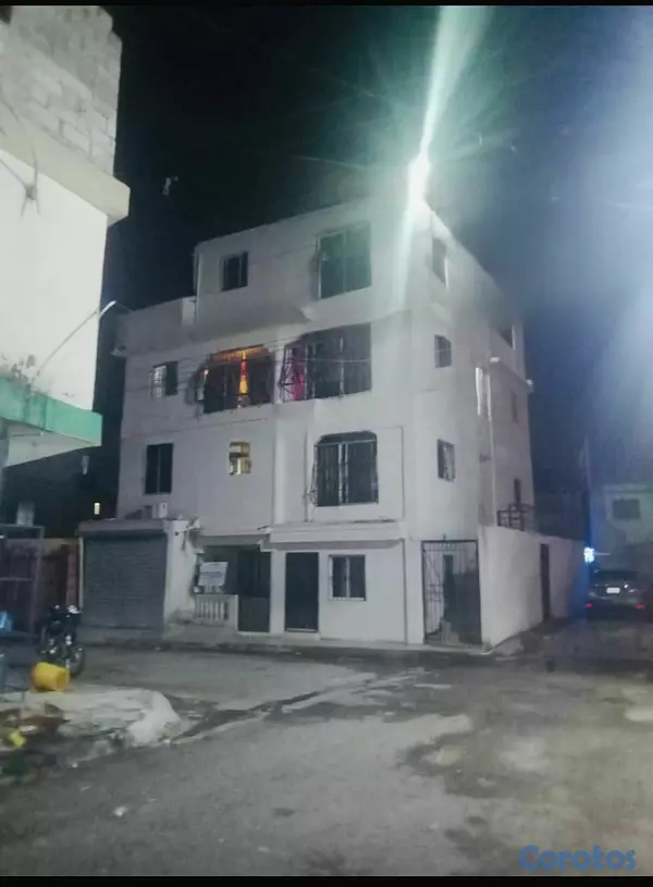 otros inmuebles - Edificio en venta de 4 piso, 5 apartamento y un lo 2
