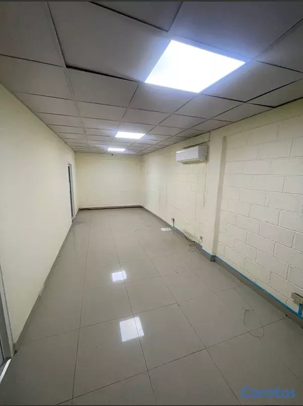 oficinas y locales comerciales - NAVE COMERCIAL  4