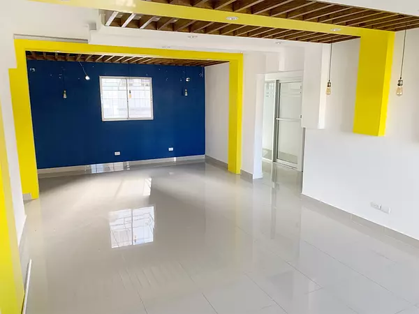 oficinas y locales comerciales - Oficina moderna y corporativa de oportunidad 7