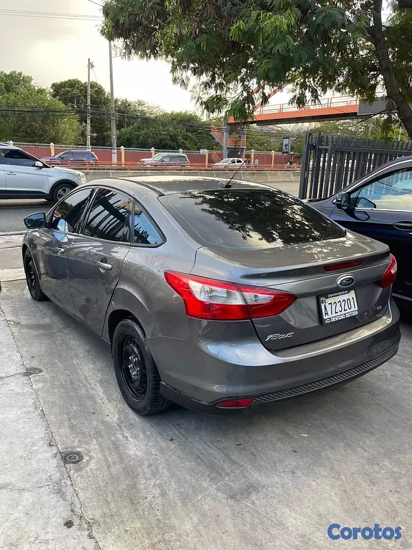 carros - Ford Focus SE 2012 3