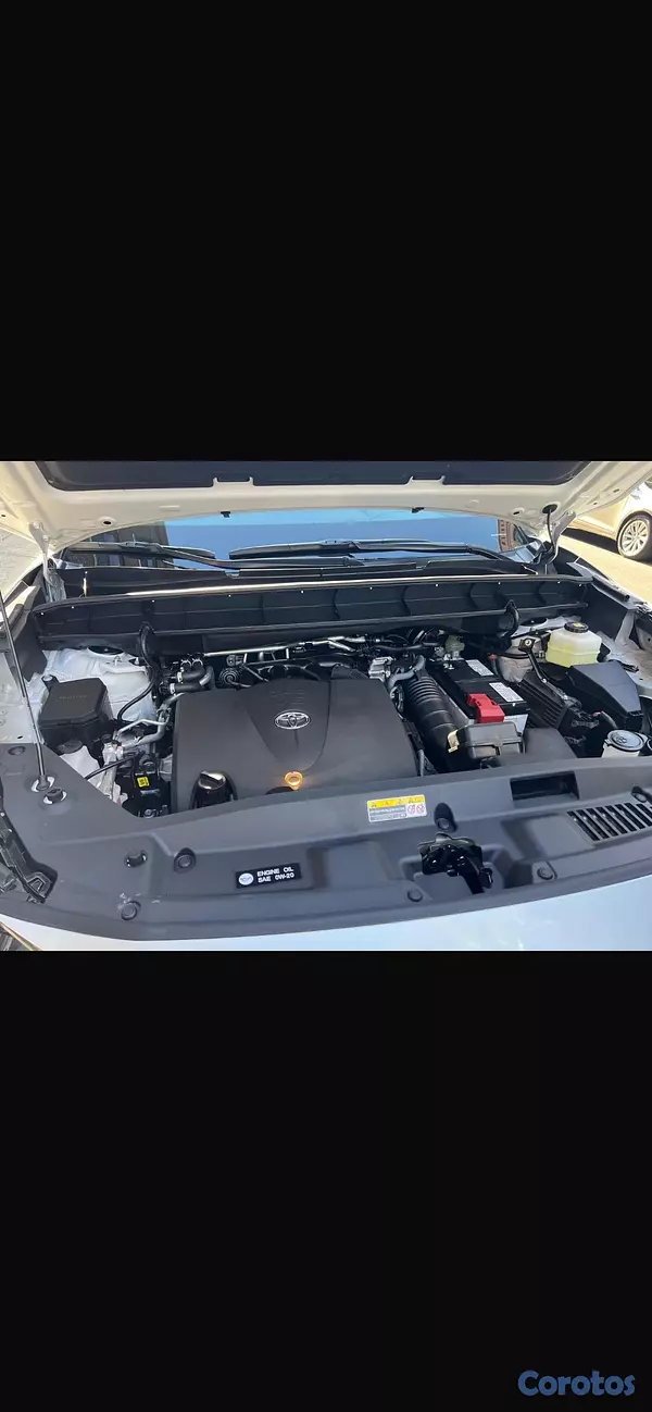 jeepetas y camionetas - Toyota Highlander 2025 9