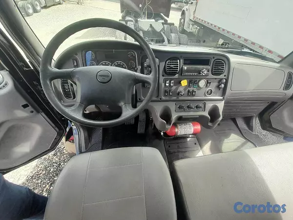 camiones y vehiculos pesados - FREIGHTLINER AÑO 2018 2