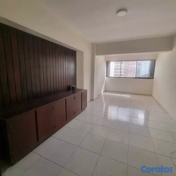 apartamentos - La Esperilla amplio apartamento clásico de 350 MTS 4