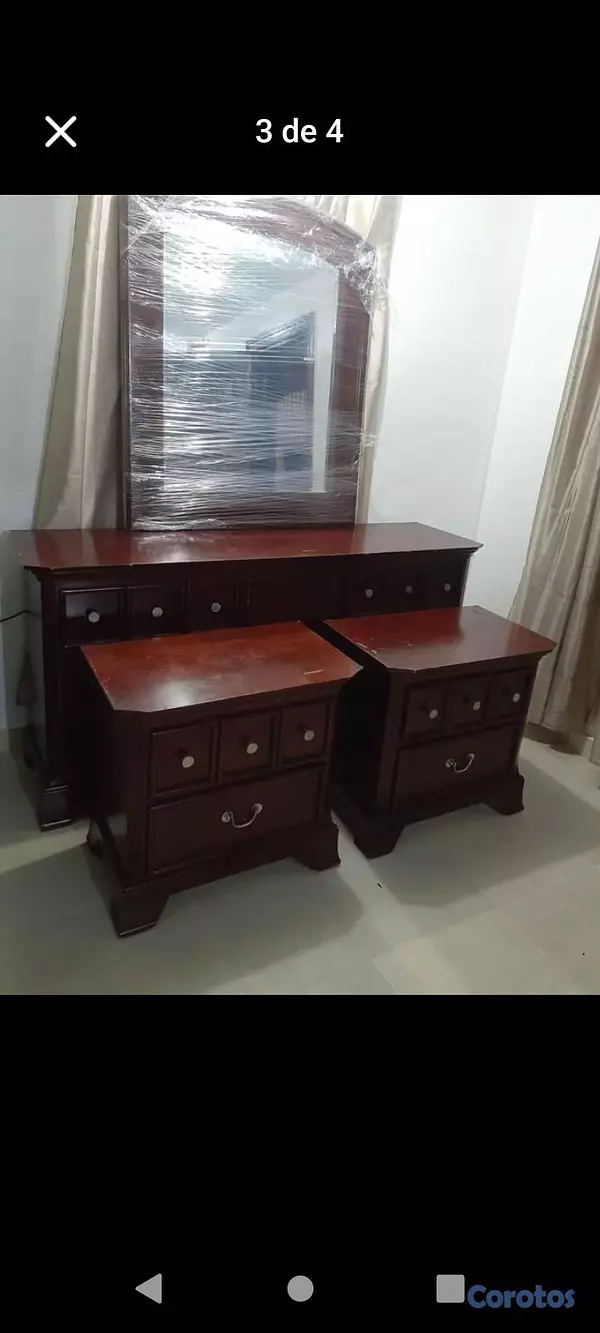 muebles y colchones - Gavetero espejo y mesitas 3