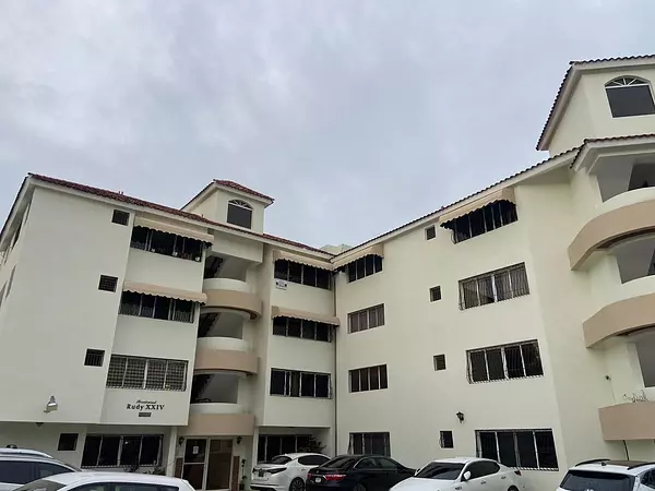 apartamentos - Apartamento de Venta en La Moraleja, 4to Piso 1