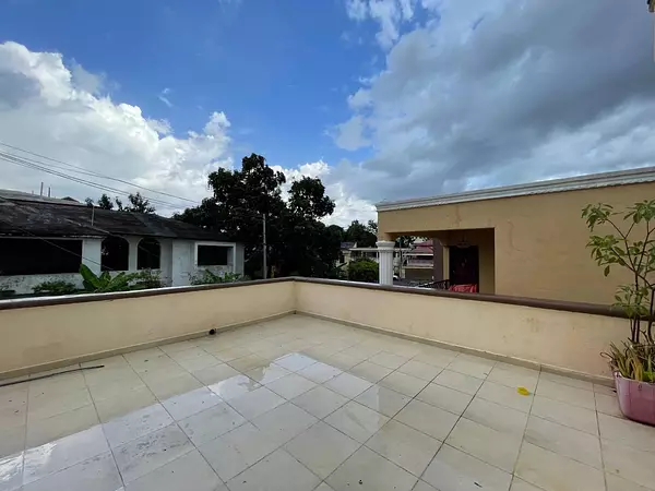 casas - Casa de dos niveles los rosales 5