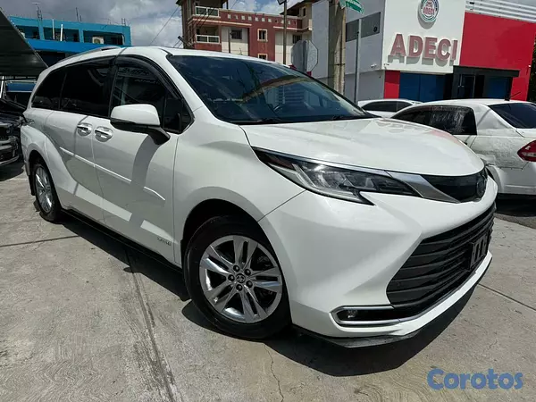 jeepetas y camionetas - Toyota Sienna Limited 2021 10