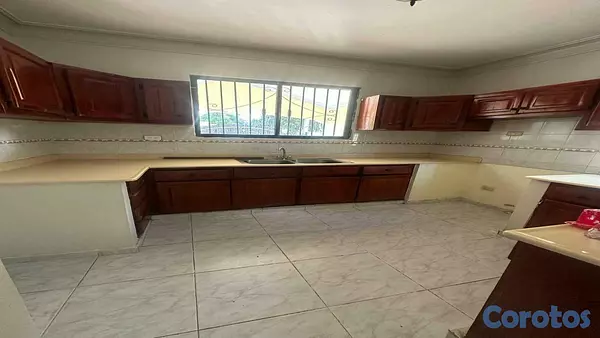 casas - CASA EN VENTA EN YAPURT DUMIT, SANTIAGO. 4