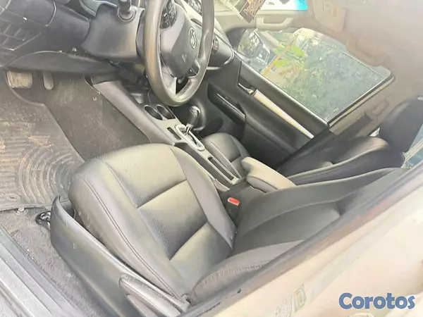 jeepetas y camionetas - Toyota hilux 2017 2