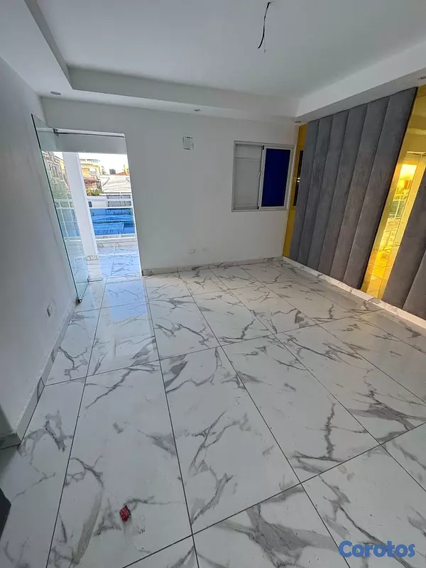 casas - venta de casa con 431mts y piscina en Amapola Santo Domingo este  2