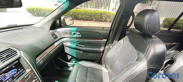 jeepetas y camionetas - Vendo mi Ford Explorer 2016 Limited por motivo de viaje 8
