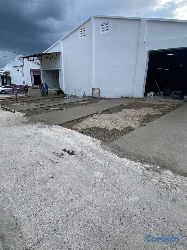 otros inmuebles - Almacén con Oficinas en Alquiler – 500 m² | Avenid 9
