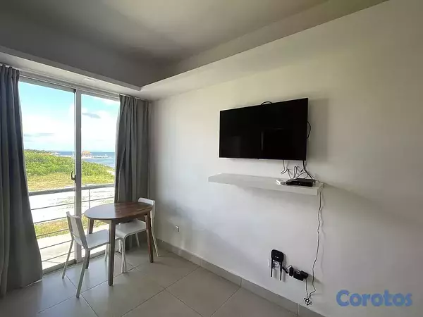 habitaciones y viviendas compartidas - La Romana - La Caleta, Hotel amueblado en ubicación premium 8
