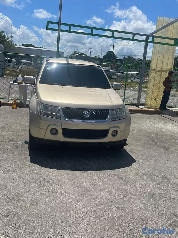 jeepetas y camionetas - Vendo suzuki vitara 2006 3