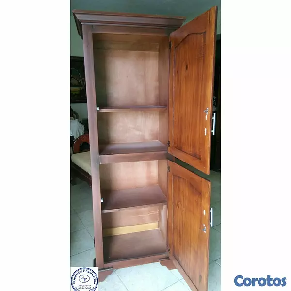 cocina - Despensas de cocina en madera color caoba  2