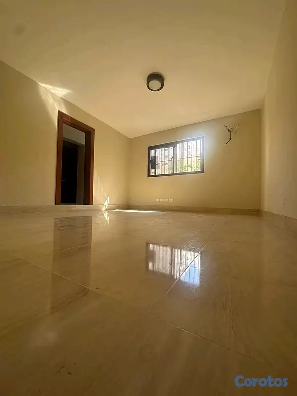 casas - Alquiler de Casa en Ensanche paraíso  7