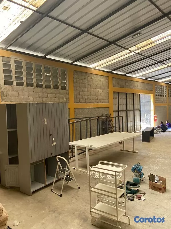 oficinas y locales comerciales - Nave en Alquiler de 480m2 Santo Domingo Oeste Circunvalacion  2