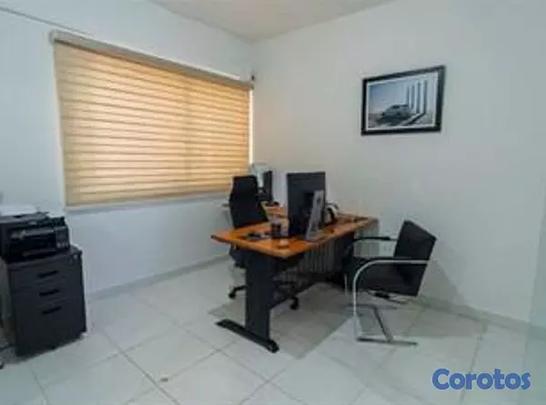 oficinas y locales comerciales - Alquilo local comercial en Urb. real 2