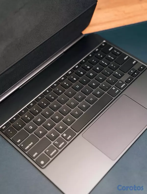 accesorios para electronica - Magic Keyboard para iPad Pro 11” & 13” (M4 / M5) – Nuevos Sellados 7